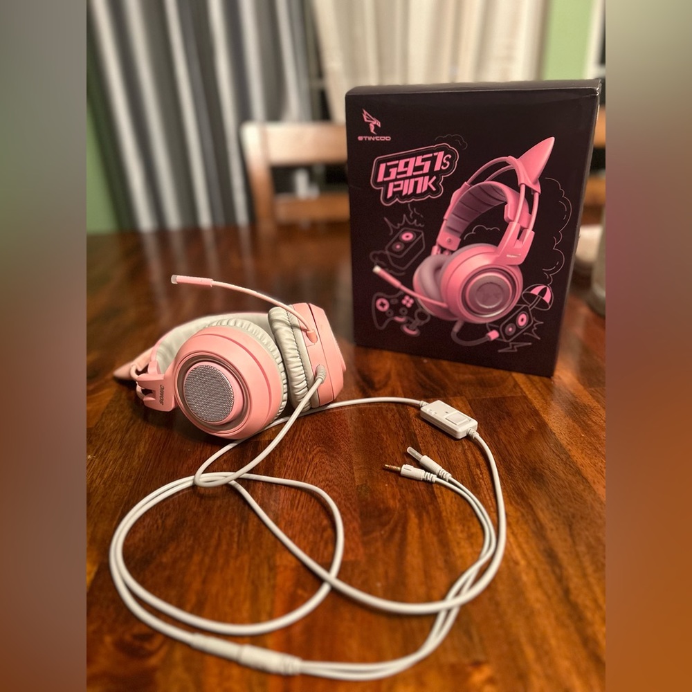Pink Keyboard, Mouse, and Headset